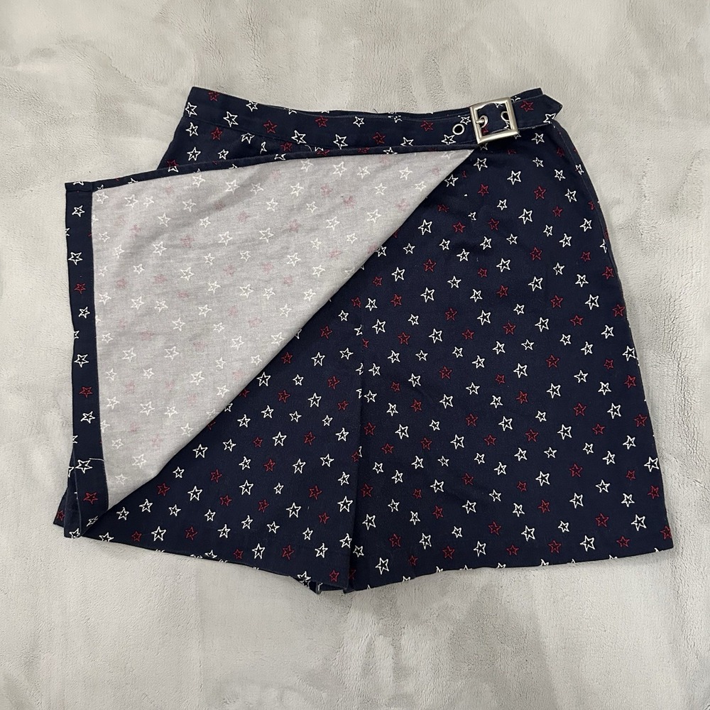 Women's Navy Liz Claiborne Sport Red And White Star Skort In 8 Petite - Picture 2 of 5